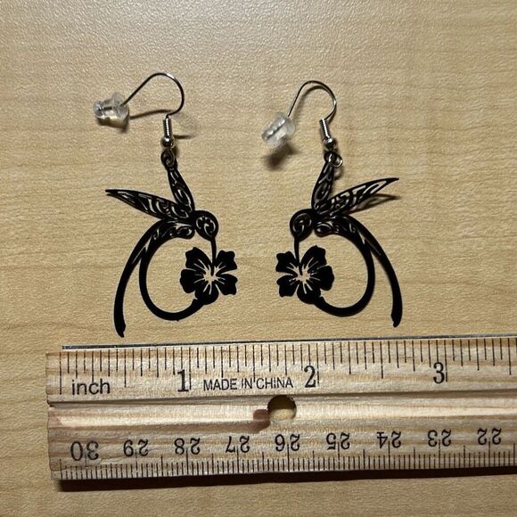 Hummingbird Novelty Earrings - Picture 1 of 1